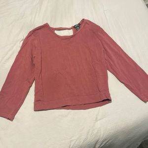 Mauve quarter length sleeve shirt with cute back- crop top